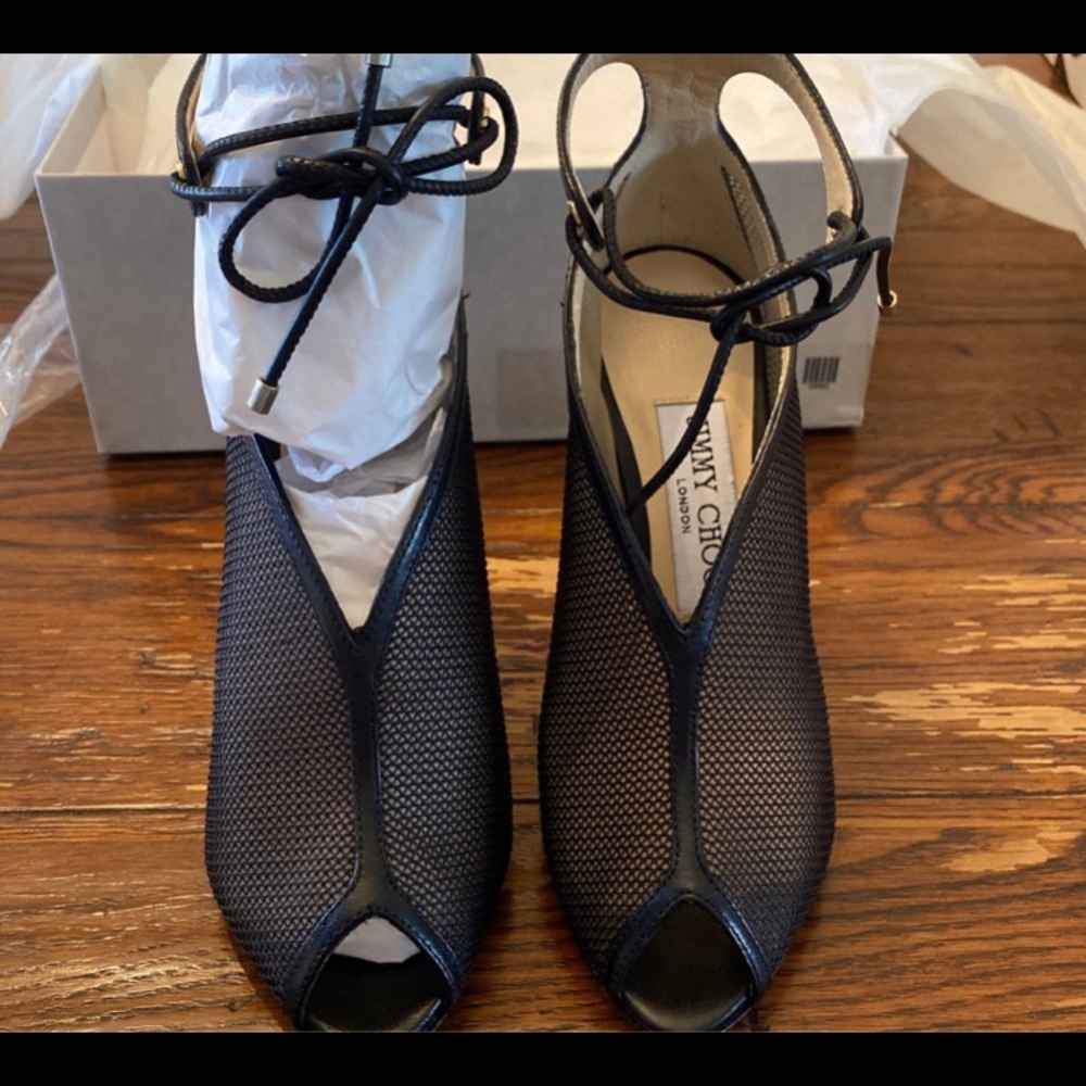 NIB Jimmy Choo Sayra 100 size 34 1/2